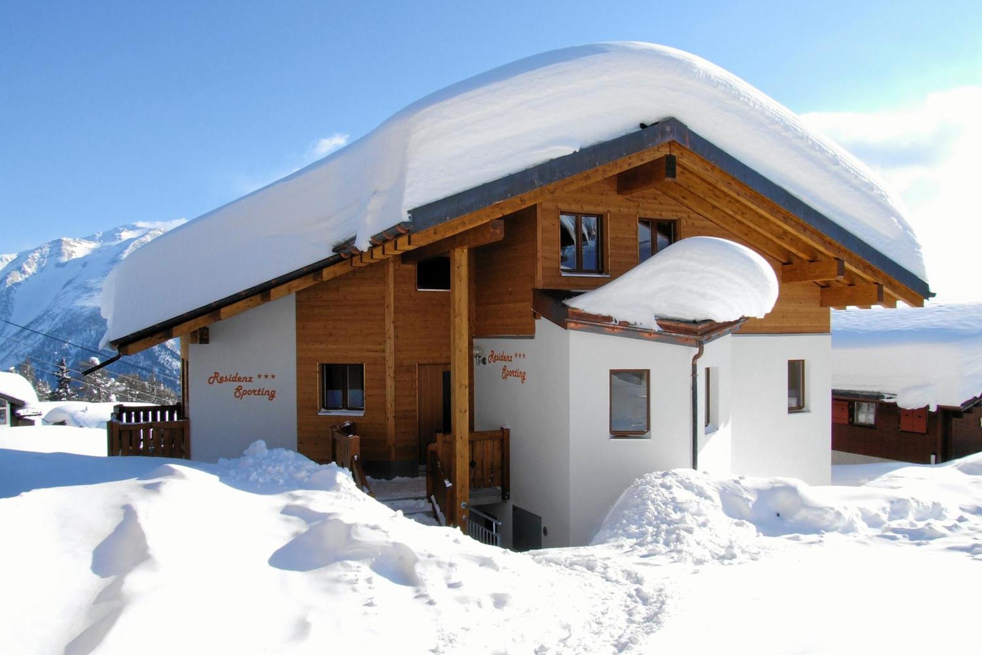 Familienhotel Garni Sporting Bettmeralp Kültér fotó