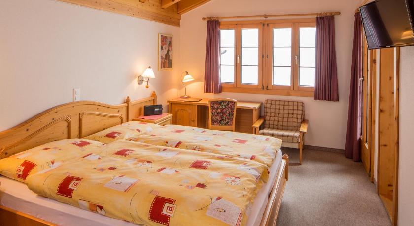 Familienhotel Garni Sporting Bettmeralp Szoba fotó