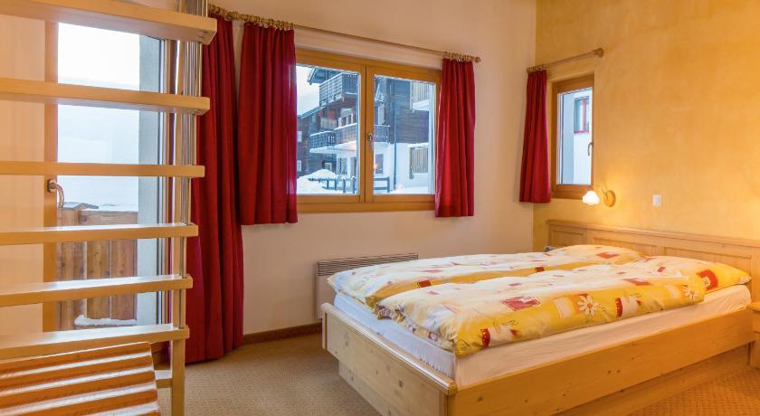 Familienhotel Garni Sporting Bettmeralp Szoba fotó