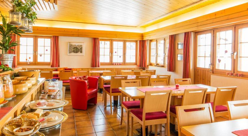 Familienhotel Garni Sporting Bettmeralp Kültér fotó